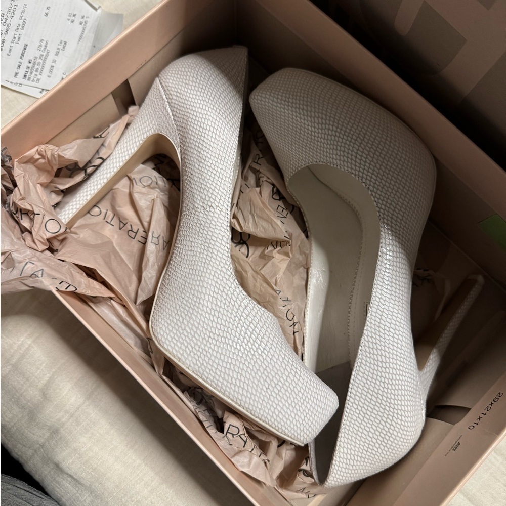 Elegant White Textured Women's Heels
